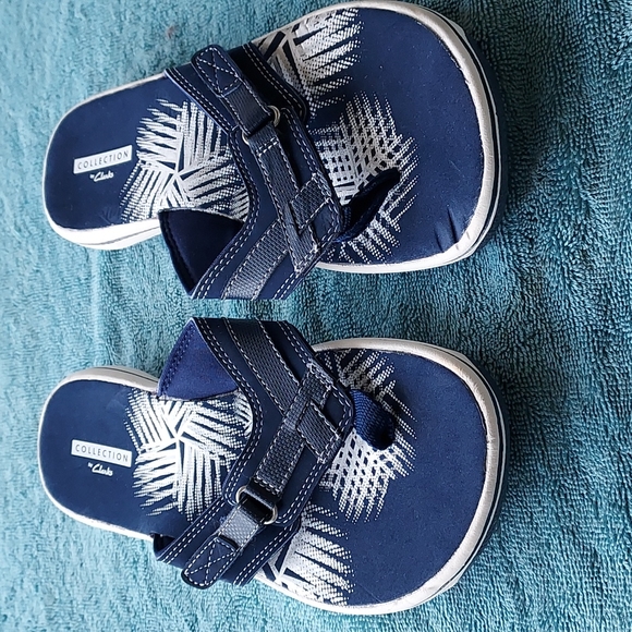 Clarks - Womens thong flip flop. - Picture 1 of 3